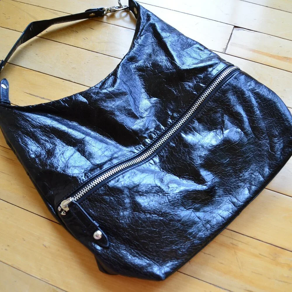 Hobo International Womens Black Shiny Shoulder Purse The Original - Picture 4 of 16